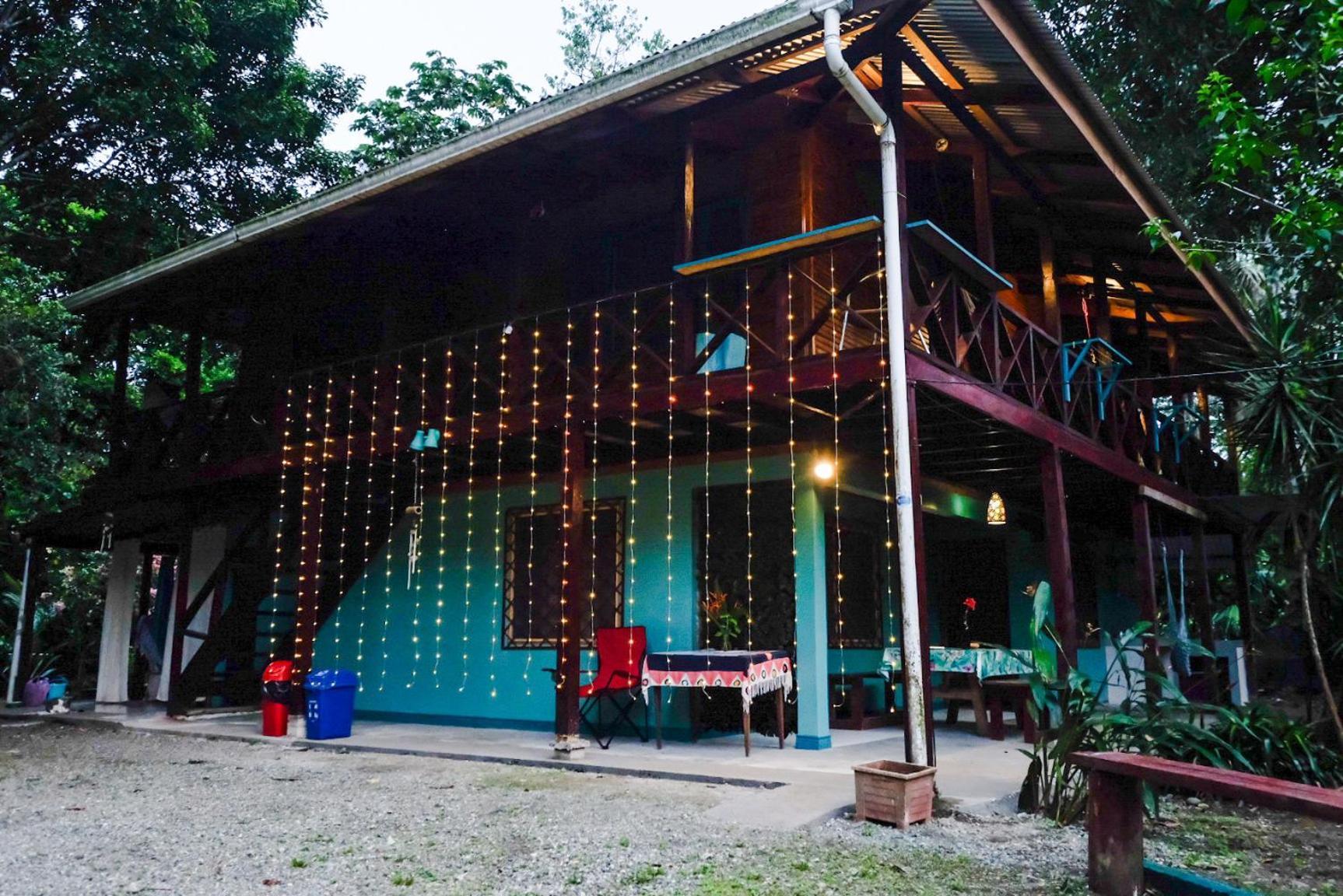 Hotel Casa Aldirica Cahuita Zewnętrze zdjęcie